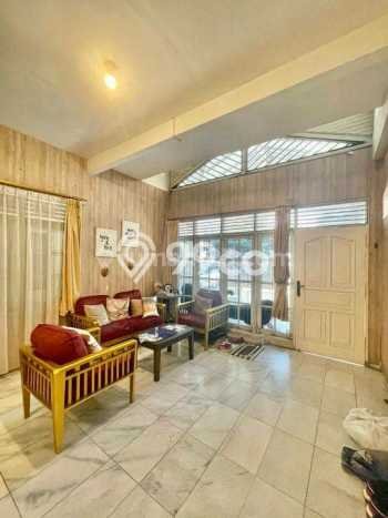 Ready to Use! Premium House LT 252m2 Desain Elegan di Duren Tiga Ready to Use! Premium House LT 252m2 Desain Elegan di Duren Tiga