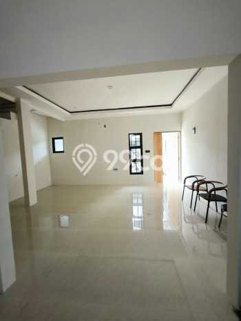 Rumah Strategis Modern Lb 140m2 di Duren Sawit, Jakarta Timur Rumah Strategis Modern Lb 140m2 di Duren Sawit, Jakarta Timur