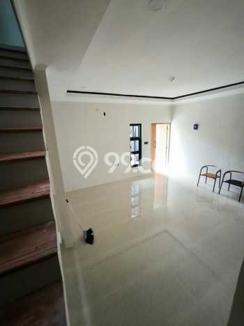 Rumah Strategis Modern Lb 140m2 di Duren Sawit, Jakarta Timur Rumah Strategis Modern Lb 140m2 di Duren Sawit, Jakarta Timur