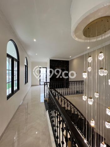 For Sale! Luxury House LT 360m2 Desain Elegan di Pejaten For Sale! Luxury House LT 360m2 Desain Elegan di Pejaten