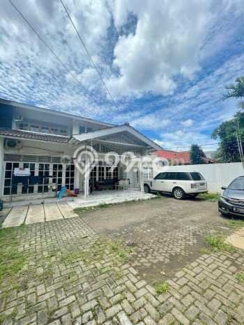 Ready to Use! Premium House LT 252m2 Desain Elegan di Duren Tiga Ready to Use! Premium House LT 252m2 Desain Elegan di Duren Tiga