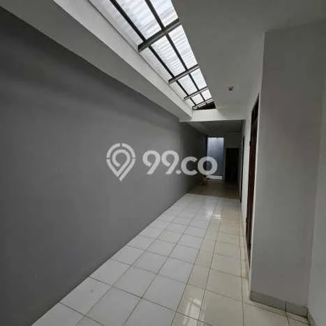 For Sale Hunian Rumah Terawat 4 KT di Pondok Kelapa, Jakarta Timur For Sale Hunian Rumah Terawat 4 KT di Pondok Kelapa, Jakarta Timur