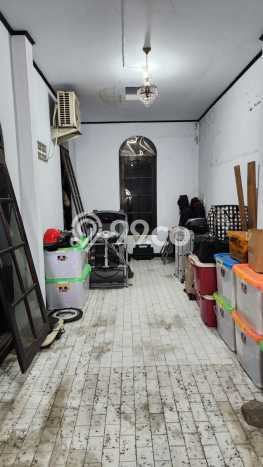 Hunian Eksklusif Siap Huni LT 310m2 di Pancoran, Jakarta Selatan Hunian Eksklusif Siap Huni LT 310m2 di Pancoran, Jakarta Selatan