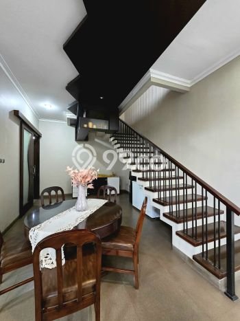 Dijual Rumah Mewah Elegan Dengan View Cantik di Bambu Apus, Jakarta Timur Dijual Rumah Mewah Elegan Dengan View Cantik di Bambu Apus, Jakarta Timur