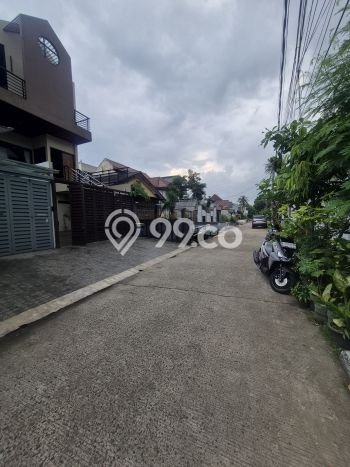 Hunian Elit LB 276m2 Siap Pakai Desain Elegan di Pondok Bambu, Jakarta Timur Hunian Elit LB 276m2 Siap Pakai Desain Elegan di Pondok Bambu, Jakarta Timur