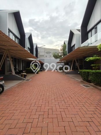 Jual Rumah Eksklusif 3 KT di Cilangkap, Jakarta Timur Jual Rumah Eksklusif 3 KT di Cilangkap, Jakarta Timur