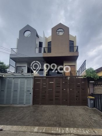 Hunian Elit LB 276m2 Siap Pakai Desain Elegan di Pondok Bambu, Jakarta Timur Hunian Elit LB 276m2 Siap Pakai Desain Elegan di Pondok Bambu, Jakarta Timur