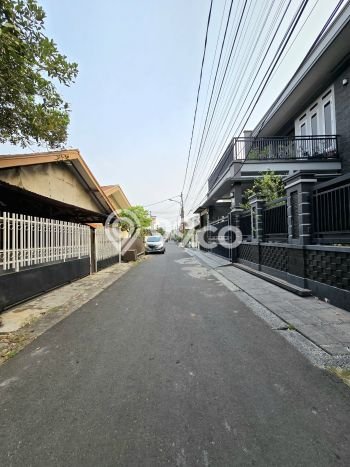 Hunian Mewah LB 409m2 Siap Pakai Desain Elegan di Pondok Kelapa, Jakarta Timur Hunian Mewah LB 409m2 Siap Pakai Desain Elegan di Pondok Kelapa, Jakarta Timur