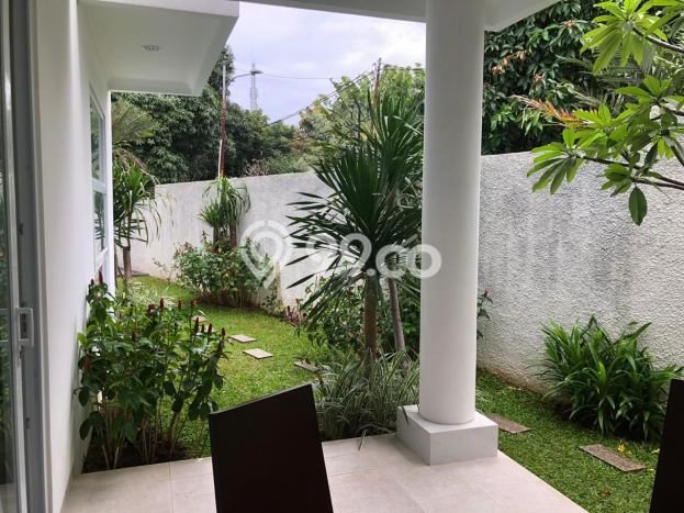 For Sale! Premium House LT 266m2 Desain Elegan di Lebak Bulus For Sale! Premium House LT 266m2 Desain Elegan di Lebak Bulus