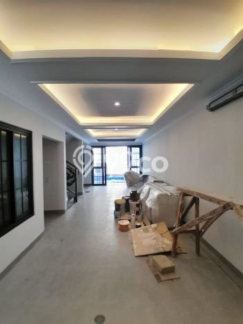 Jual Rumah Mewah Megah Dengan View Cantik di Kebagusan, Jakarta Selatan Jual Rumah Mewah Megah Dengan View Cantik di Kebagusan, Jakarta Selatan