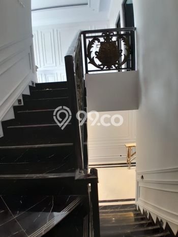 Jual Rumah Mewah Megah Dengan View Cantik di Kebagusan, Jakarta Selatan Jual Rumah Mewah Megah Dengan View Cantik di Kebagusan, Jakarta Selatan
