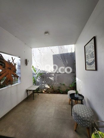 Rumah Elit Modern Tanpa Renovasi di Bambu Apus Jakarta Timur Rumah Elit Modern Tanpa Renovasi di Bambu Apus Jakarta Timur
