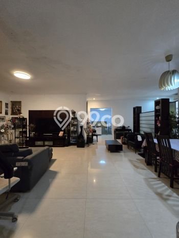 Rumah Luxury Modern Tanpa Renovasi di Rawamangun Jakarta Timur Rumah Luxury Modern Tanpa Renovasi di Rawamangun Jakarta Timur