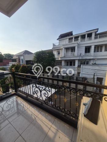 Rumah Modern 3 KT di Pondok Kelapa Jakarta Timur Semi Furnished Rumah Modern 3 KT di Pondok Kelapa Jakarta Timur Semi Furnished