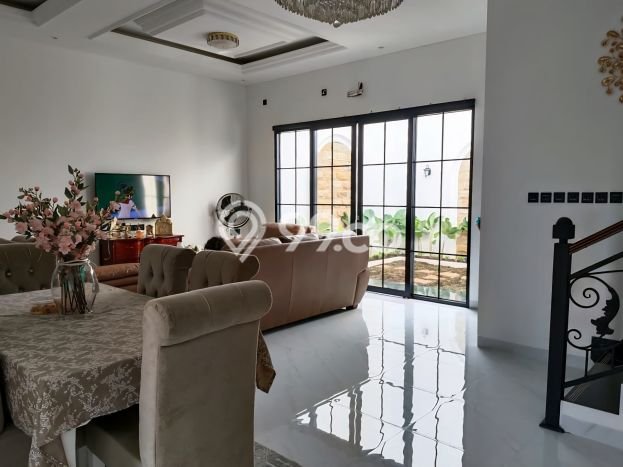 Rumah Luxury Modern Tanpa Renovasi di Pondok Bambu Jakarta Timur Rumah Luxury Modern Tanpa Renovasi di Pondok Bambu Jakarta Timur