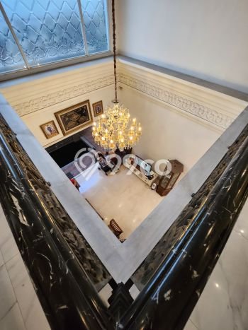 Rumah Luxury Modern Siap Huni di Pondok Kelapa Jakarta Timur Rumah Luxury Modern Siap Huni di Pondok Kelapa Jakarta Timur