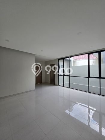 Rumah Mewah Siap Huni LT 192m2 di Duren Sawit, Jakarta Timur Rumah Mewah Siap Huni LT 192m2 di Duren Sawit, Jakarta Timur