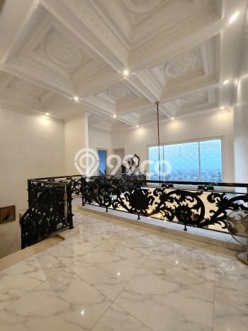 Rumah Luxury Modern Siap Huni di Pondok Kelapa Jakarta Timur Rumah Luxury Modern Siap Huni di Pondok Kelapa Jakarta Timur