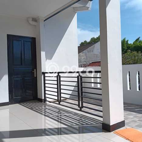 Rumah Luas Asri 4 KT Siap Pakai di Jatibening Bekasi Rumah Luas Asri 4 KT Siap Pakai di Jatibening Bekasi