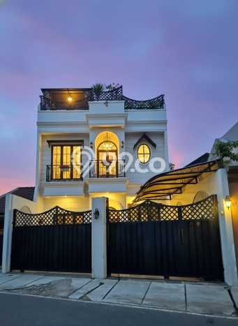Hunian Elit LB 400m2 Siap Huni Desain Elegan di Condet, Jakarta Timur Hunian Elit LB 400m2 Siap Huni Desain Elegan di Condet, Jakarta Timur