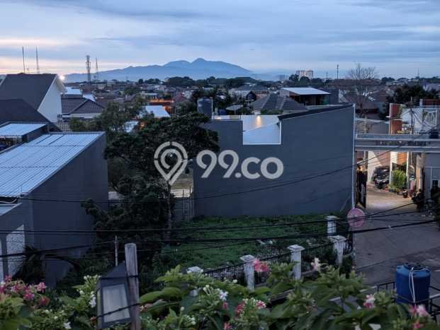Hunian Mewah LB 200m2 Siap Pakai Desain Elegan di Bambu Apus, Jakarta Timur Hunian Mewah LB 200m2 Siap Pakai Desain Elegan di Bambu Apus, Jakarta Timur