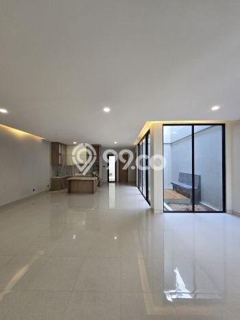 Rumah Mewah Siap Huni LT 192m2 di Duren Sawit, Jakarta Timur Rumah Mewah Siap Huni LT 192m2 di Duren Sawit, Jakarta Timur
