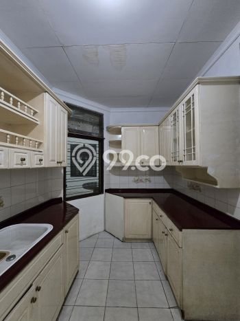 Hunian Elit LB 302m2 Siap Huni Desain Elegan di Pondok Bambu, Jakarta Timur Hunian Elit LB 302m2 Siap Huni Desain Elegan di Pondok Bambu, Jakarta Timur