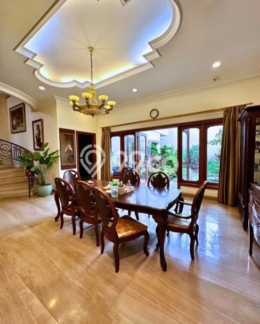 Dijual Hunian Mewah dengan Fasilitas Sekitar Komplit di Menteng, Jakarta Pusat Dijual Hunian Mewah dengan Fasilitas Sekitar Komplit di Menteng, Jakarta Pusat