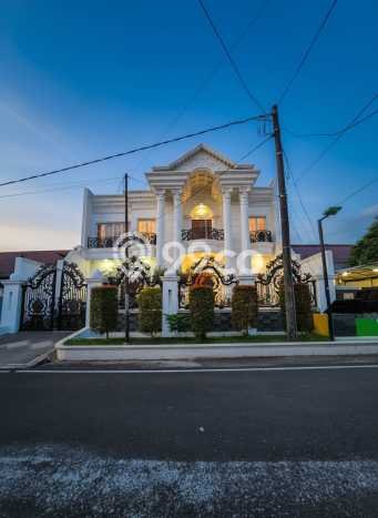 Rumah Luxury Modern Siap Huni di Pondok Kelapa Jakarta Timur Rumah Luxury Modern Siap Huni di Pondok Kelapa Jakarta Timur
