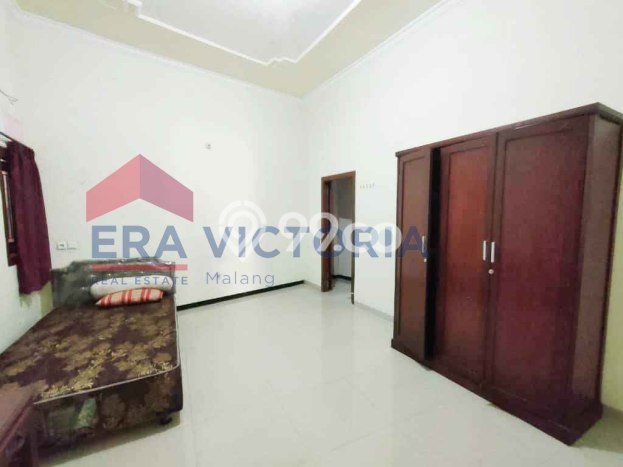 Unit Kost Dijual di Klojen dengan 10 Kamar Tidur & Luas Bangunan 400m2 Unit Kost Dijual di Klojen dengan 10 Kamar Tidur & Luas Bangunan 400m2