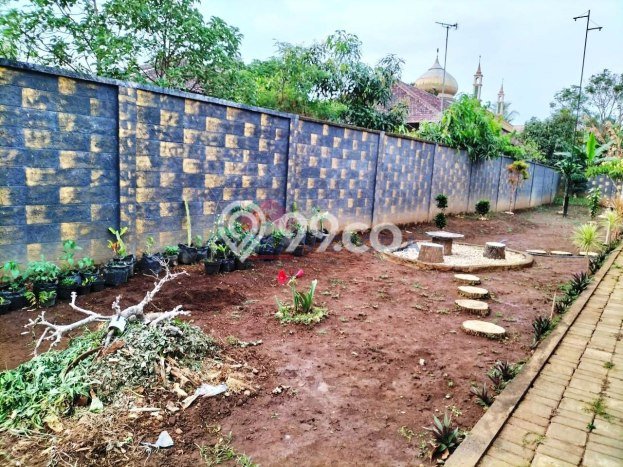 Rumah Mewah Siap Huni LT 1115m2 di Singosari, Malang Rumah Mewah Siap Huni LT 1115m2 di Singosari, Malang