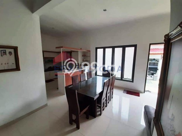 Rumah Mewah Siap Huni LT 1115m2 di Singosari, Malang Rumah Mewah Siap Huni LT 1115m2 di Singosari, Malang