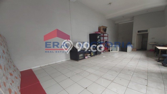 INVESTASI CERDAS! Ruko Kawasan Malang Kota, Luas 132m², Lokasi Mainroad INVESTASI CERDAS! Ruko Kawasan Malang Kota, Luas 132m², Lokasi Mainroad