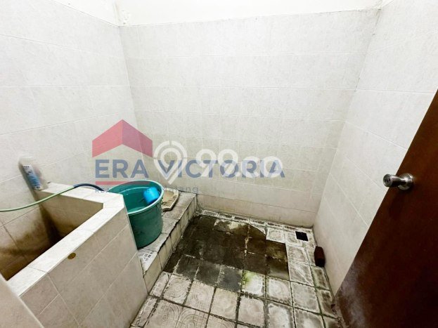 Dijual Ruko Kawasan Premium Kawasan Klojen, Luas 832m², Jalan Raya Dijual Ruko Kawasan Premium Kawasan Klojen, Luas 832m², Jalan Raya