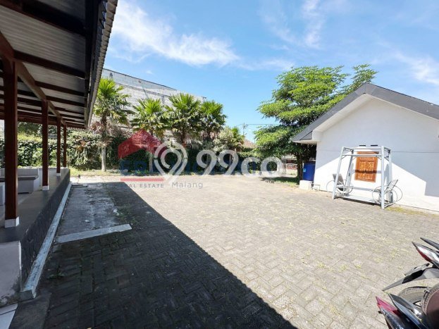 Ready to Use! Premium House LT 962m2 Desain Elegan di Batu Ready to Use! Premium House LT 962m2 Desain Elegan di Batu