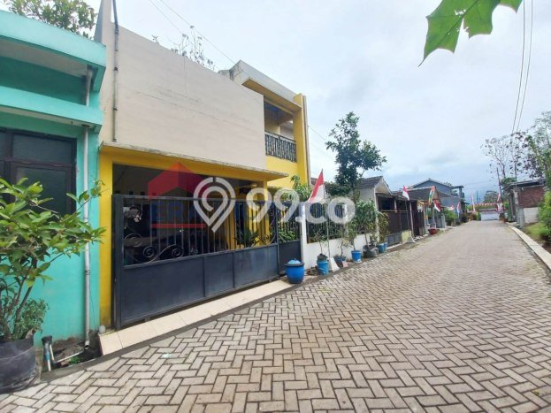 Rumah Strategis Minimalis Lb 120m2 di Singosari, Malang Rumah Strategis Minimalis Lb 120m2 di Singosari, Malang