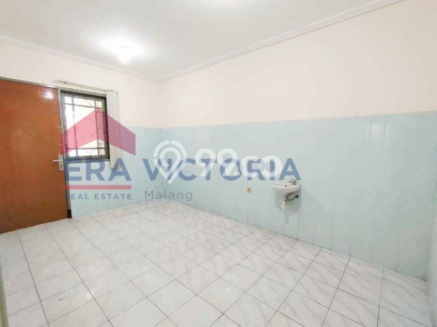 Jual Rumah Bagus Siap Huni LB 200m2 di Lowokwaru, Malang Jual Rumah Bagus Siap Huni LB 200m2 di Lowokwaru, Malang