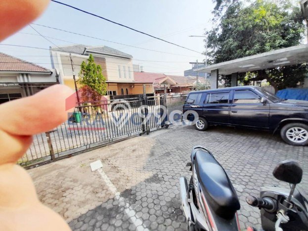 Rumah Kost untuk Dijual di Surabaya Kota Punya 11 Kamar Rumah Kost untuk Dijual di Surabaya Kota Punya 11 Kamar