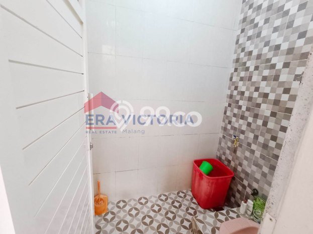Dijual Rumah Kost di Tlogomas, Malang, 20 KT, 4 KM, Bangunan 270m2 Dijual Rumah Kost di Tlogomas, Malang, 20 KT, 4 KM, Bangunan 270m2