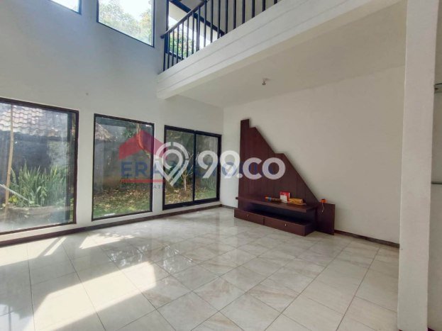 Dijual Rumah Luas Elegan Dengan View Cantik di Villa Puncak Tidar, Malang Dijual Rumah Luas Elegan Dengan View Cantik di Villa Puncak Tidar, Malang