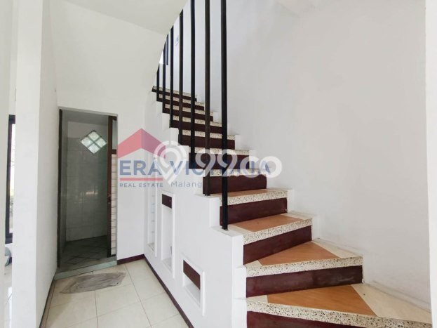 Dijual Rumah Luas Elegan Dengan View Cantik di Villa Puncak Tidar, Malang Dijual Rumah Luas Elegan Dengan View Cantik di Villa Puncak Tidar, Malang