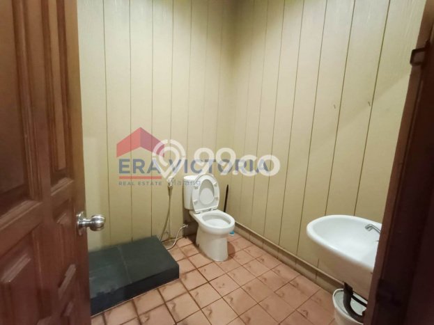 Rumah Disewakan Malang LT 500m2 LB 300m2 Kawasan Tidar Rumah Disewakan Malang LT 500m2 LB 300m2 Kawasan Tidar