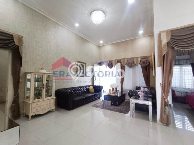 Jual Rumah Luas Elegan Dengan View Cantik di Arjosari, Malang Jual Rumah Luas Elegan Dengan View Cantik di Arjosari, Malang