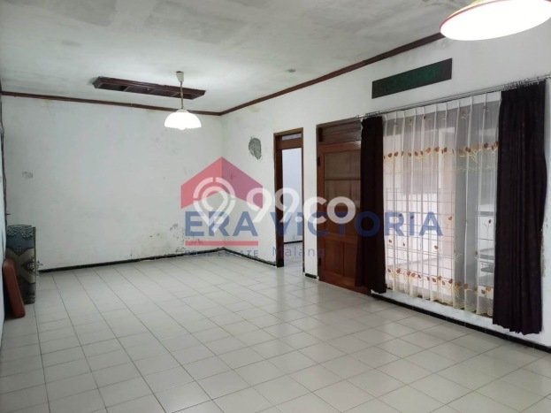 Jual Rumah Bagus Siap Huni LB 180m2 di Lowokwaru, Malang Jual Rumah Bagus Siap Huni LB 180m2 di Lowokwaru, Malang