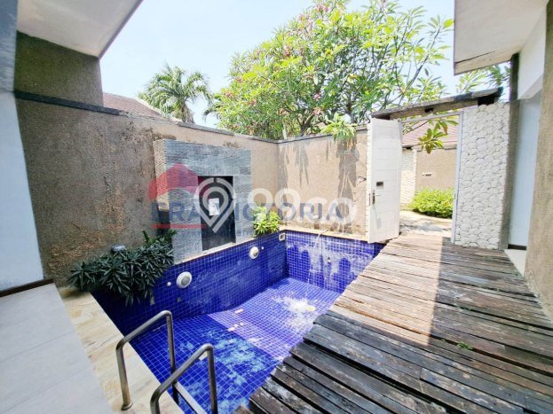 Dijual Hotel di Tuban, Luas 2200m2m², Area Berkembang, Jalan Utama Dijual Hotel di Tuban, Luas 2200m2m², Area Berkembang, Jalan Utama