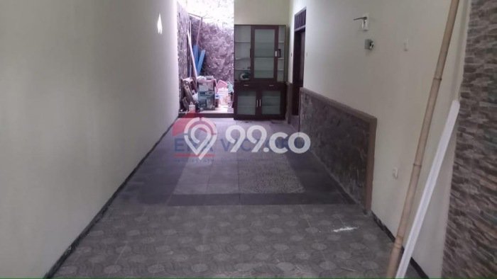 Hunian Cantik Modern Lb 280m2 di Lowokwaru, Malang Hunian Cantik Modern Lb 280m2 di Lowokwaru, Malang