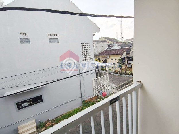 Jual Rumah Eksklusif 8 KT di Soekarno Hatta, Malang Jual Rumah Eksklusif 8 KT di Soekarno Hatta, Malang