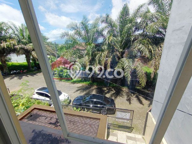 Rumah Strategis Modern Lb 85m2 di Kedungkandang, Malang Rumah Strategis Modern Lb 85m2 di Kedungkandang, Malang