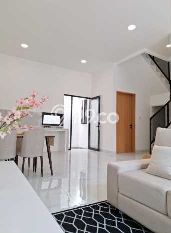 Rumah Minimalis 4 KT LT 75m2 di Harapan Indah Rumah Minimalis 4 KT LT 75m2 di Harapan Indah