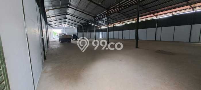 LOKASI BISNIS! Gudang Disewakan Kawasan Cileungsi, Luas 1100m2m², Jalan Utama LOKASI BISNIS! Gudang Disewakan Kawasan Cileungsi, Luas 1100m2m², Jalan Utama